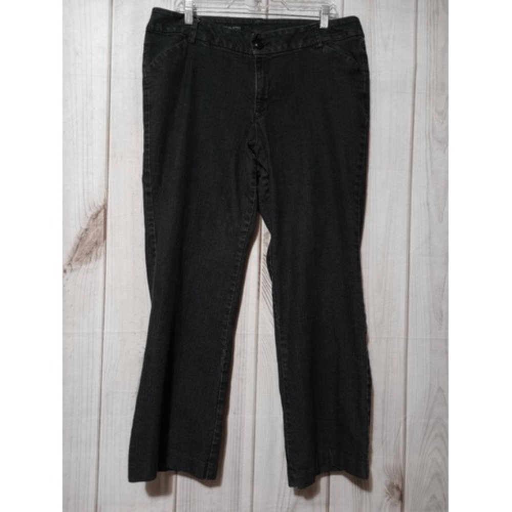 Lee Jeans‎ Ladies 18 Short Curvy Fit Black Straight Leg